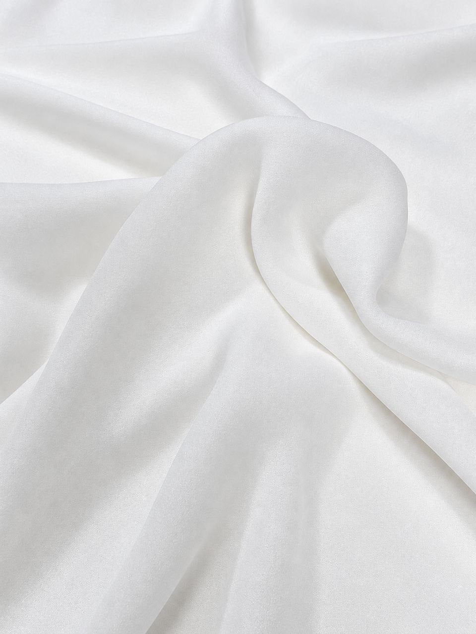 HVIT SILKE CHIFFON STOFF – 140 CM BREDT