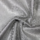 SØLV SATENG JACQUARD STOFF MED PRIKKER