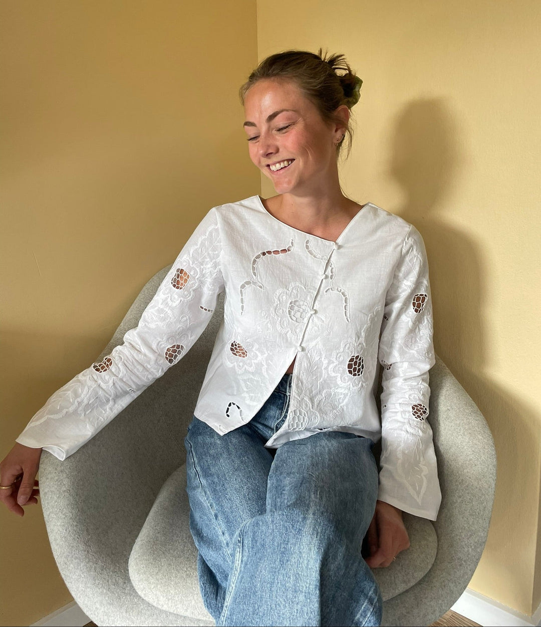 BELLA BLUSE SØMØNSTER – DESIGNET AV DITTE ANDY (STR. 34-50)