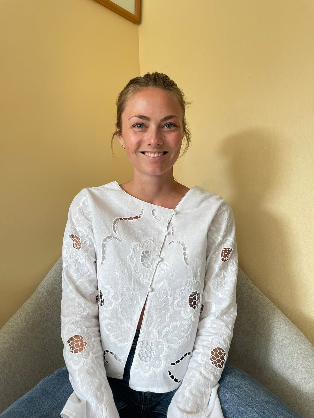 BELLA BLUSE SØMØNSTER – DESIGNET AV DITTE ANDY (STR. 34-50)