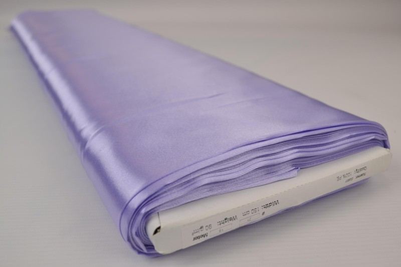 Lavendel fiolett sateng stoff – lett & glansfullt (bilde 2 av 8)