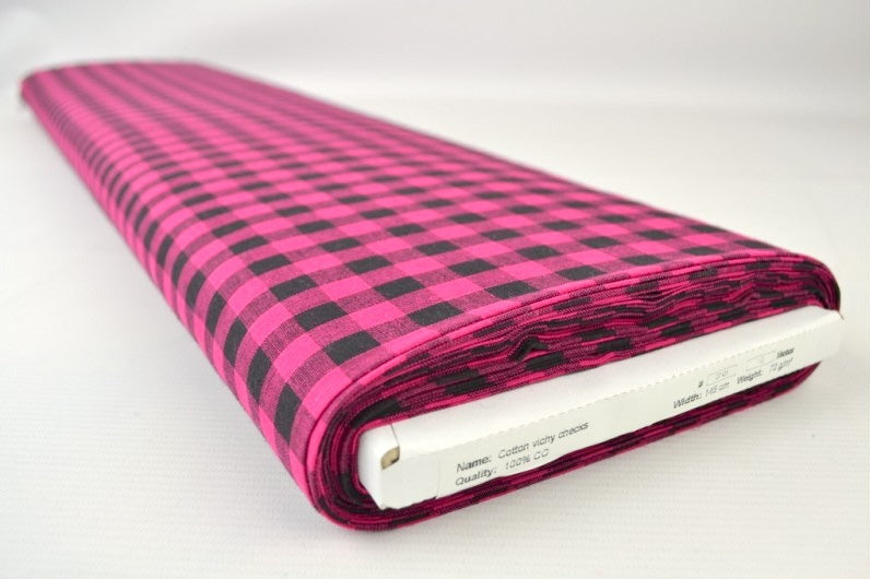 BOMULLSSTOFF MED VICHY-RUTER – ROSA OG SORT, 10 X 12 MM