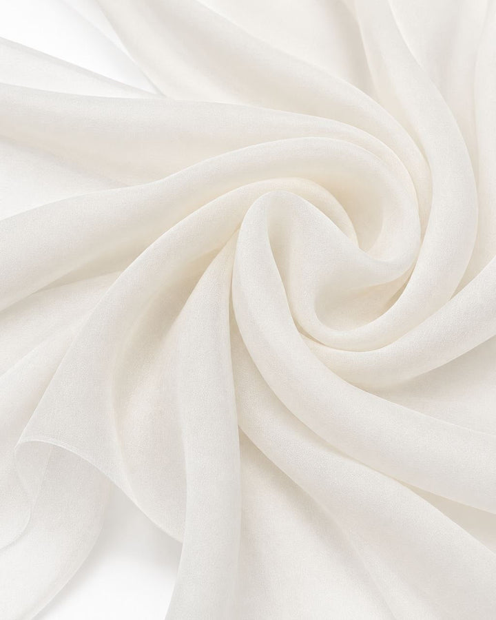 RÅHVIT SILKE CHIFFON STOFF – 140 CM BREDT