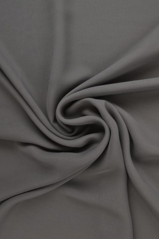 MØRKEGRÅ CHIFFON – LETT, GJENNOMSIKTIG & MED FLOTT FALL