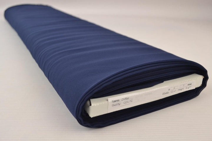 NAVY CHIFFON – LETT, GJENNOMSIKTIG & MED FLOTT FALL