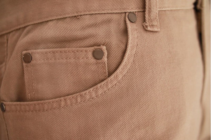 OKERGUL BOMULLSTWILL MED STREKK – DIAGONAL TWILL & FORMSTABIL KOMFORT
