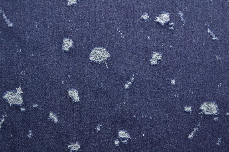 Mørkeblå denimstoff med vasket slitt overflate – metervare til bukser & jakker (bilde 3 av 8)