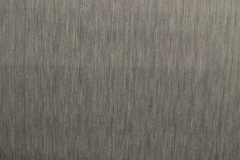 LYSEGRÅ UVASKET DENIM MED STREKK – 370 G/M²