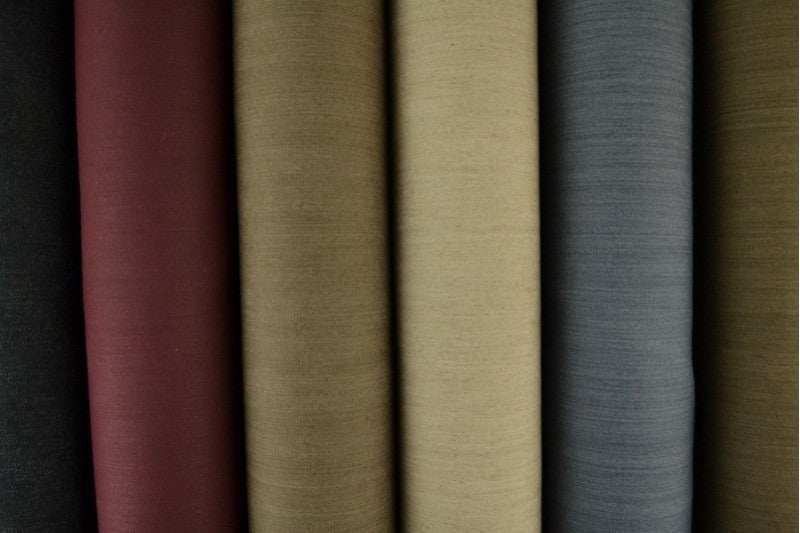 KOKSGRÅ UVASKET DENIM MED STREKK – 370 G/M²
