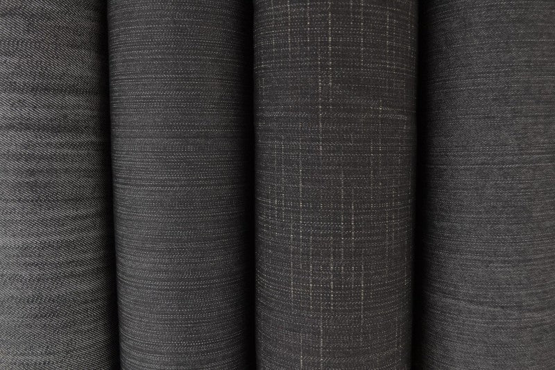 KOKSGRÅ UVASKET DENIM MED STREKK – 370 G/M²