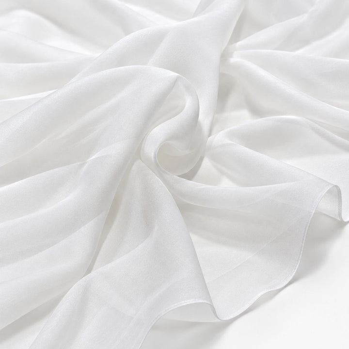 HVIT SILKE CHIFFON STOFF – 140 CM BREDT