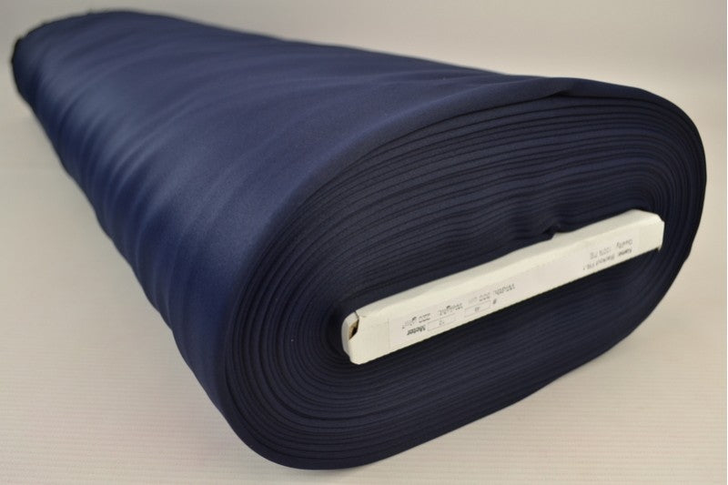 NAVY MØRKLEGGINGSSTOFF – BRANNHEMMENDE GARDINSTOFF (300 CM)