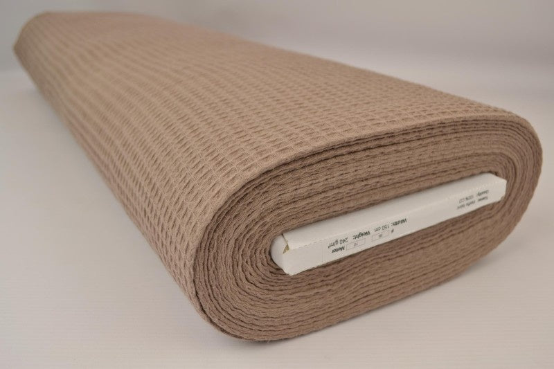 TAUPE VAFFELPIQUÉ – ABSORBERENDE & HURTIGTØRKENDE