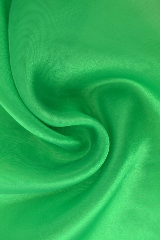 GRØNN ORGANZA STOFF – TRANSPARENT OG SKINNENDE