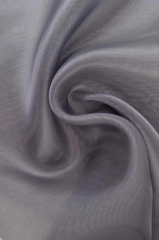 GRÅ ORGANZA STOFF – TRANSPARENT OG SKINNENDE