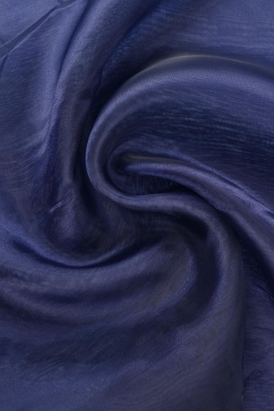 MARINEBLÅ ORGANZA STOFF – TRANSPARENT OG SKINNENDE