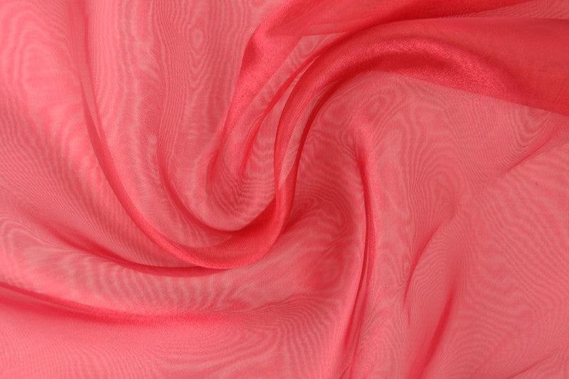 VINRØD ORGANZA STOFF – TRANSPARENT OG SKINNENDE