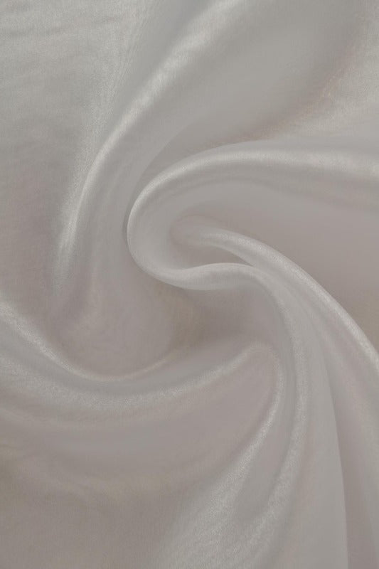HVIT ORGANZA STOFF – TRANSPARENT OG SKINNENDE