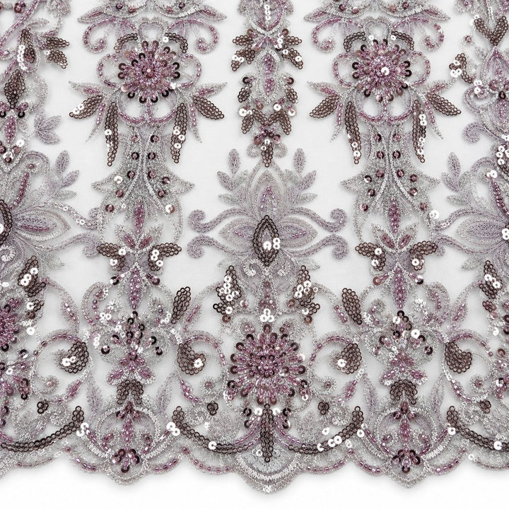 Lavendel tyllstoff med paljetter og perler (bilde 3 av 3)