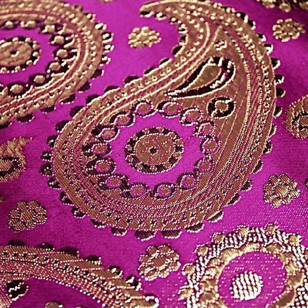 LILLA SATENG JACQUARD STOFF MED PAISLEYMØNSTER (bilde 3 av 3)