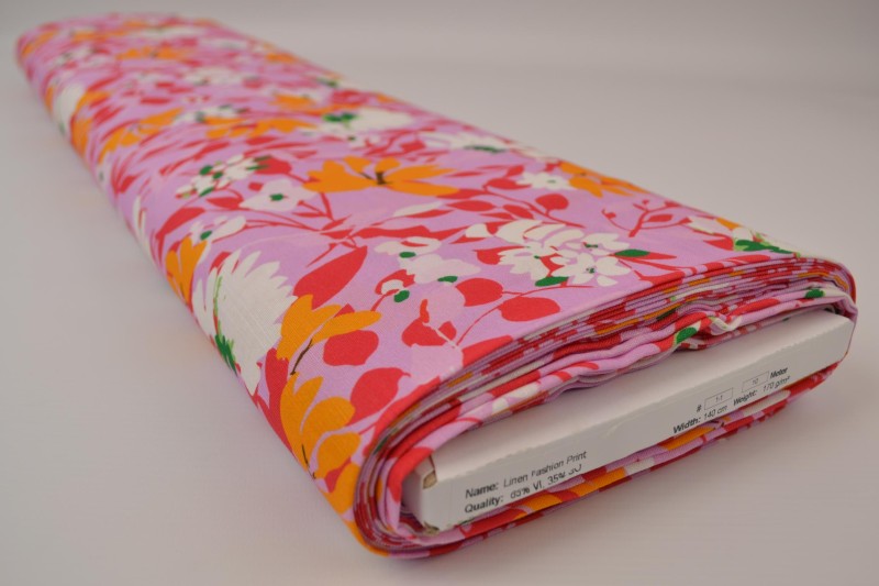 Rosa hør med blomsterprint – på rulle