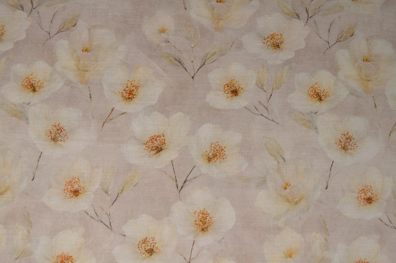 SANDFARVET HØR MED AKVAREL BLOMSTER – nærbillede