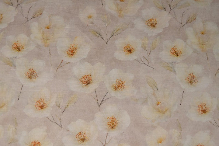 SANDFARVET HØR MED AKVAREL BLOMSTER – nærbillede