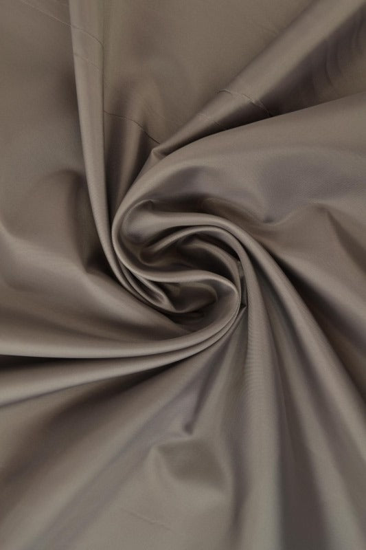 GRÅ POLYESTER FOER – GLAT, LET & LET GLANS