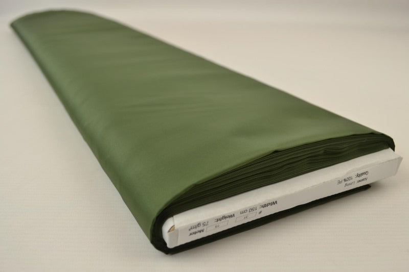 MOSGRØN POLYESTER FOER – GLAT, LET & LET GLANS