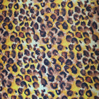 SILKESTOFF MED LEOPARDTRYKK