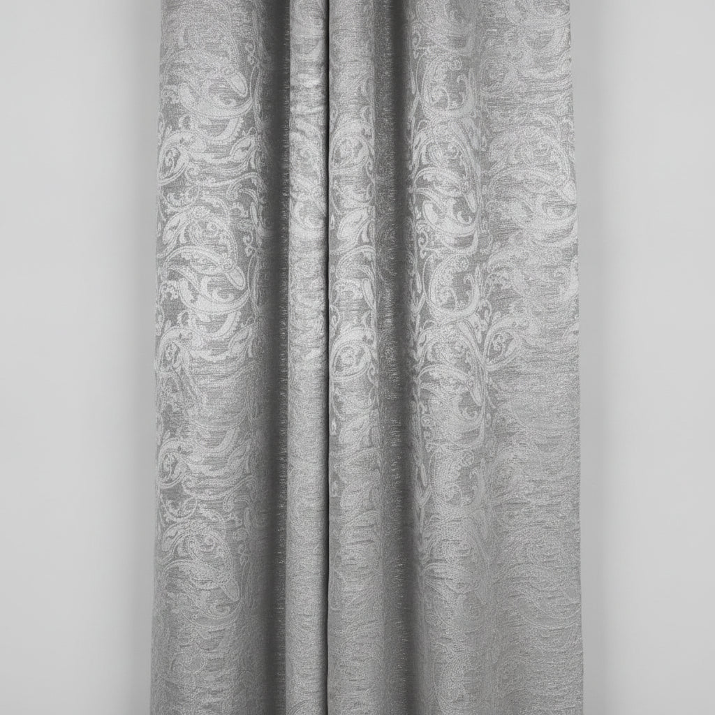 SØLV SATENG JACQUARD STOFF MED BLOMSTERRANKER (bilde 2 av 3)