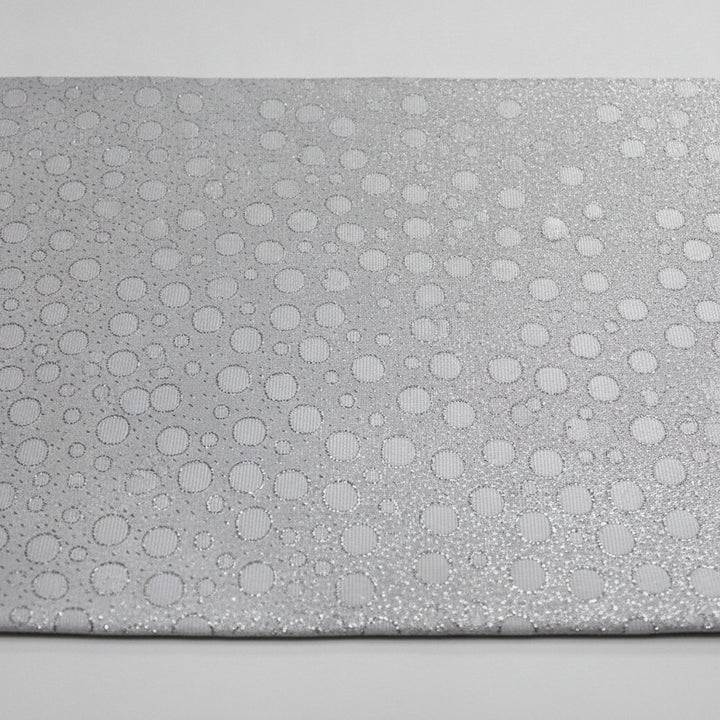 SØLV SATENG JACQUARD STOFF MED PRIKKER (bilde 1 av 3)
