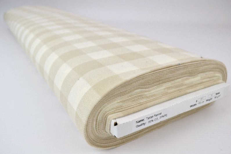HVIT OG BEIGE SKOTSKRUTET FLANELL