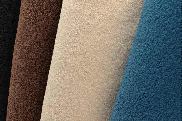 MØRKEGRÅ TEDDYSTOFF MED STREKK - MYKT & VARMEISOLERENDE